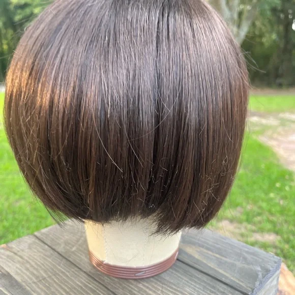 HAIR TOPPER RAQUEL WELSCH BOB WITH BANGS DARK BROWN - Picture 4 of 16
